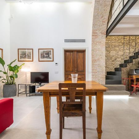 Massimo Boutique Apartment 칼리아리 외부 사진
