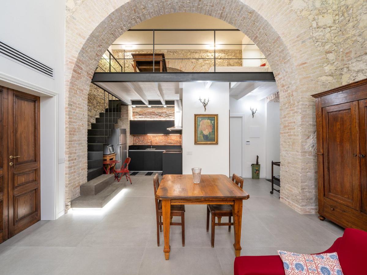 Massimo Boutique Apartment 칼리아리 외부 사진