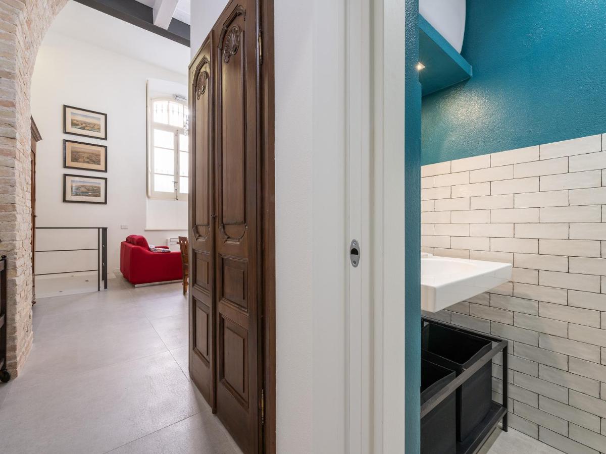 Massimo Boutique Apartment 칼리아리 외부 사진