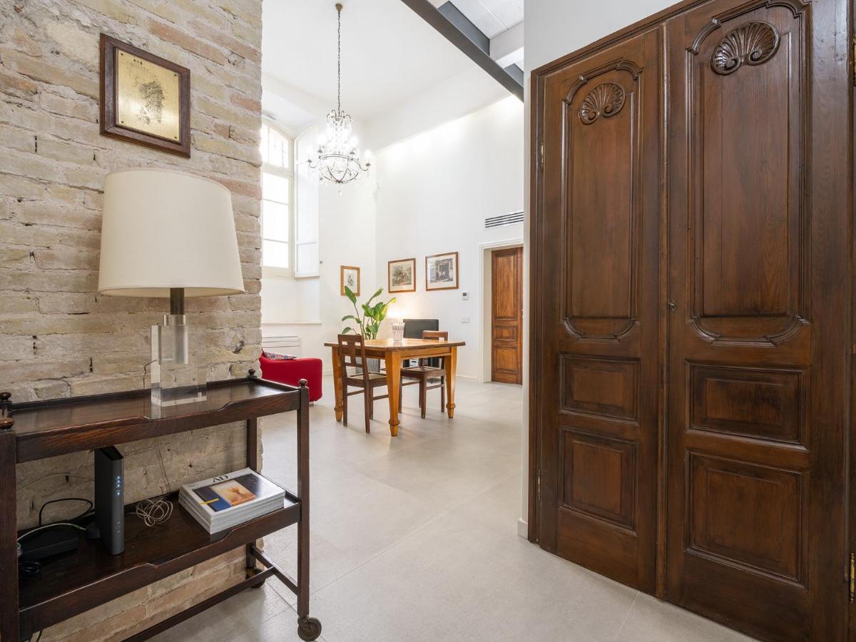 Massimo Boutique Apartment 칼리아리 외부 사진
