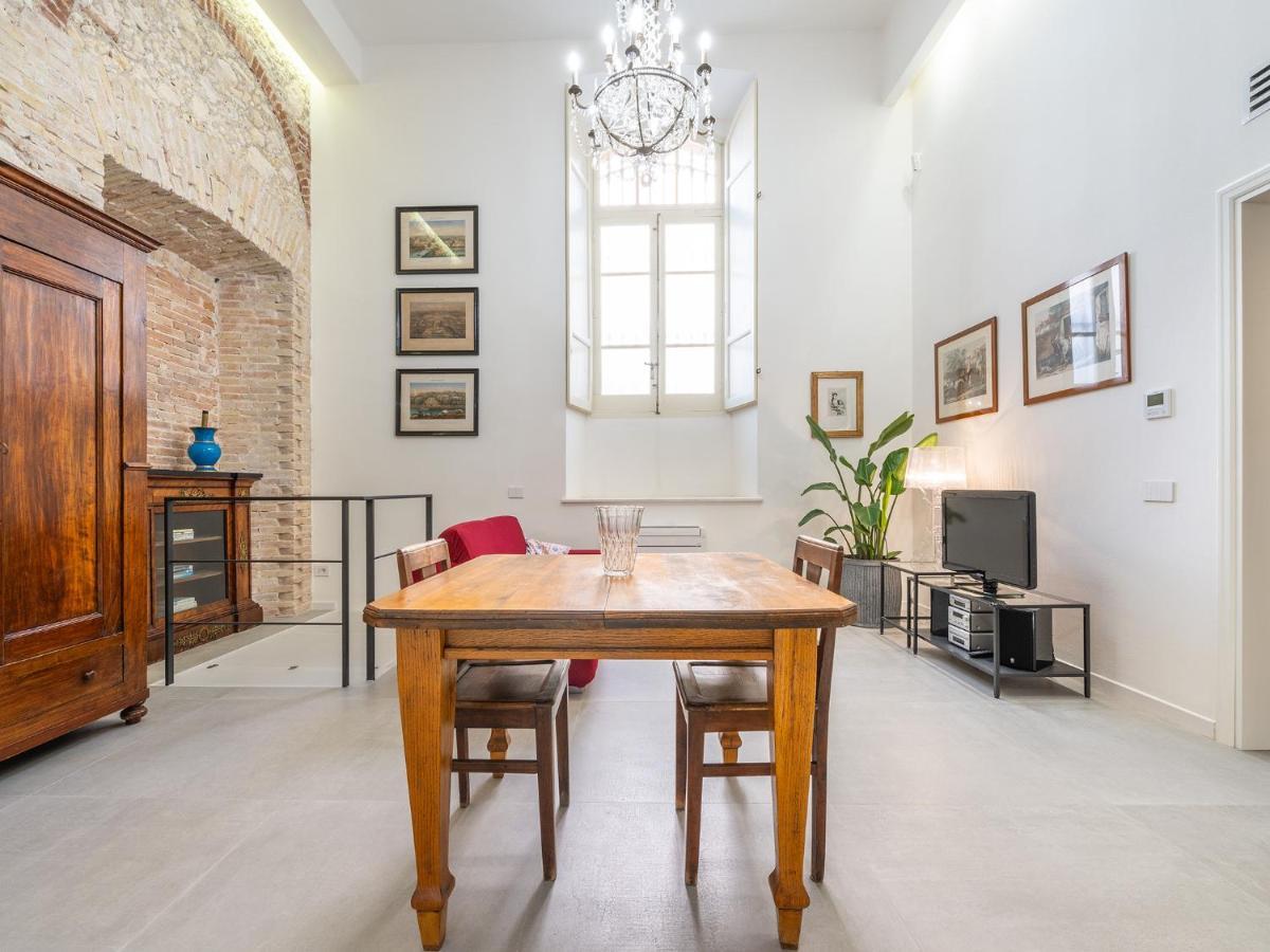 Massimo Boutique Apartment 칼리아리 외부 사진